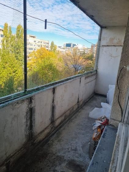 Apartament 3 camere Favorit metrou - Poză 6