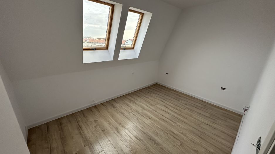 Apartament 2 camere la Mansarda zona Bucovinei - Poză 6