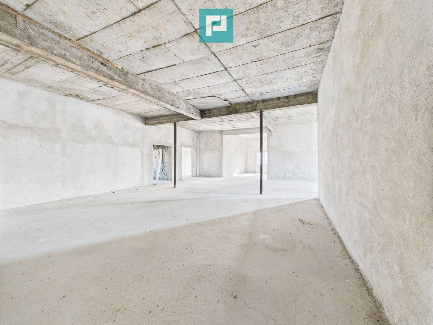 Imobil spațios la roșu pentru investiție - Vinga - Poză 6