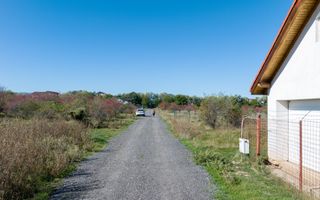 Teren de 1.296 mp Sânpetru – zonă Livadă, front stradal 18, utilitati - Poză 10