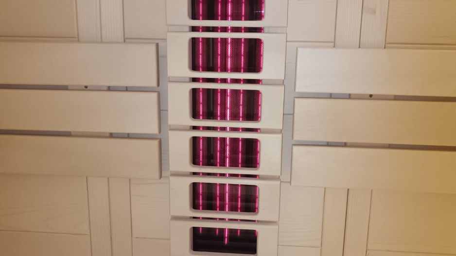 Casă nouă, intrare Stupini - Poză 41