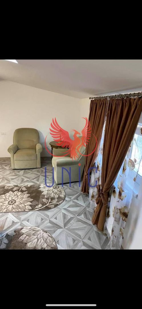 Casa cu 4 camere, zona 1 Mai! - Poză 1