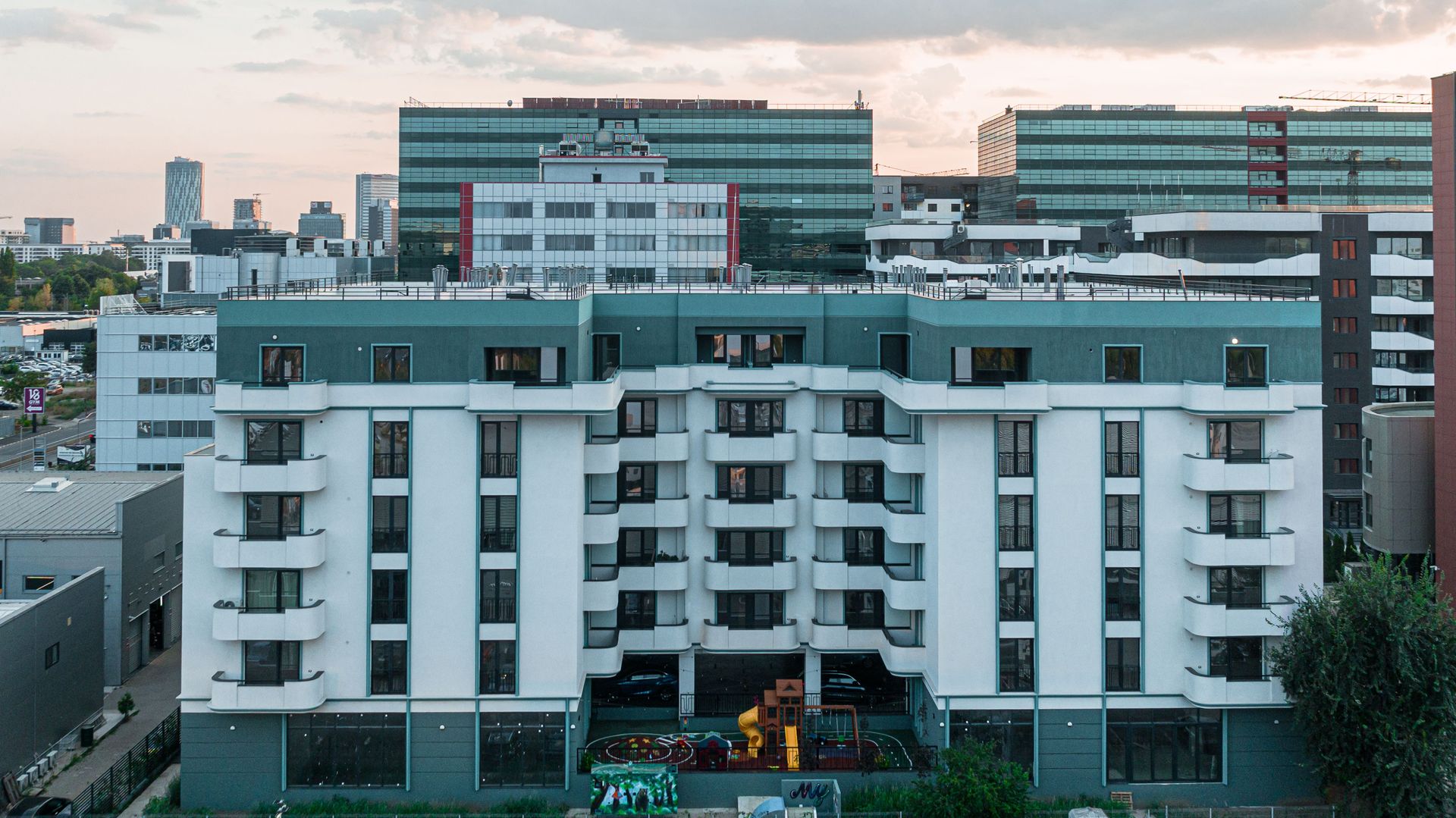 MY PLACE RESIDENCE - Poză 3