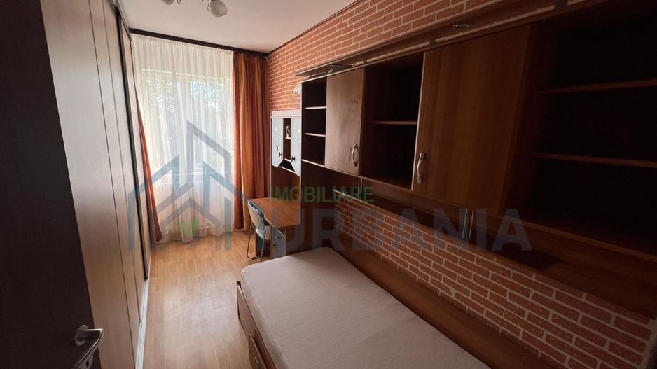 # Inchiriez camera (fata) Ap3 camere Podu Ros Decomandat - Poză 1