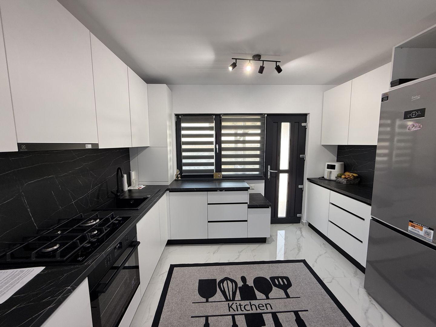 Vilă nouă 155 mp cu terasă acoperită și curte 448 mp Bănești Prahova - Poză 9