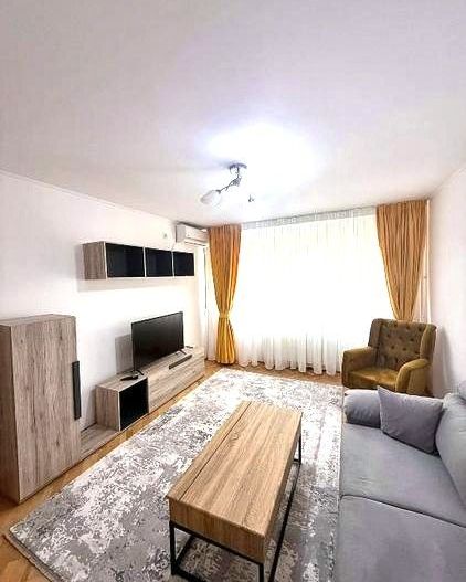 🏡 Închiriez Apartament cu 2 camere renovat, Bd. Basarabiei, etaj 2 - Poză 3