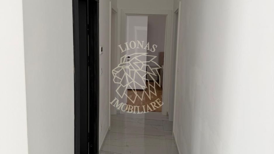 Apartament de Lux  4 camere 105 mp-etaj 3-parcare-Central - Poză 5