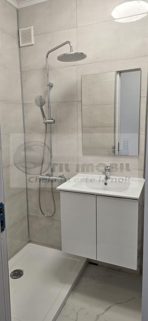 Apartament renovat complet – Alexandru cel Bun 72.000 EURO - Poză 2
