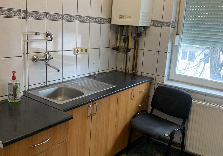 BRASADAS vinde ap 2 cam etaj 2/4 zona CENTRALA. - Poză 7