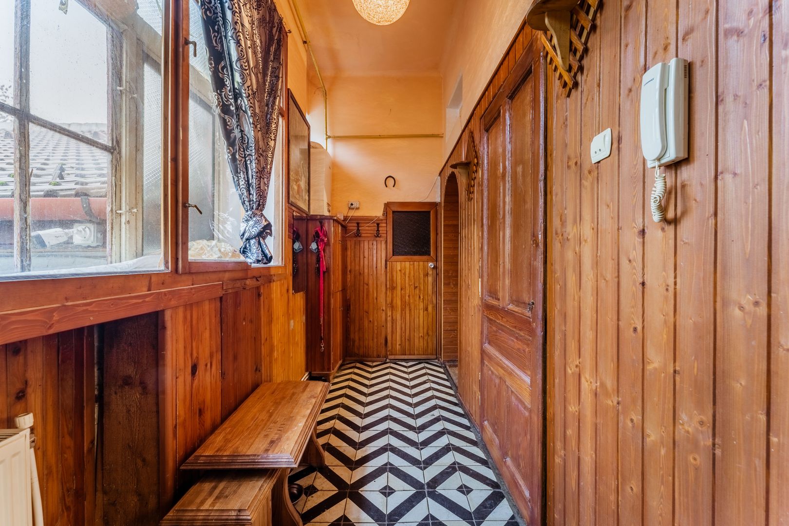 Apartament cu 3 camere central - Poză 8