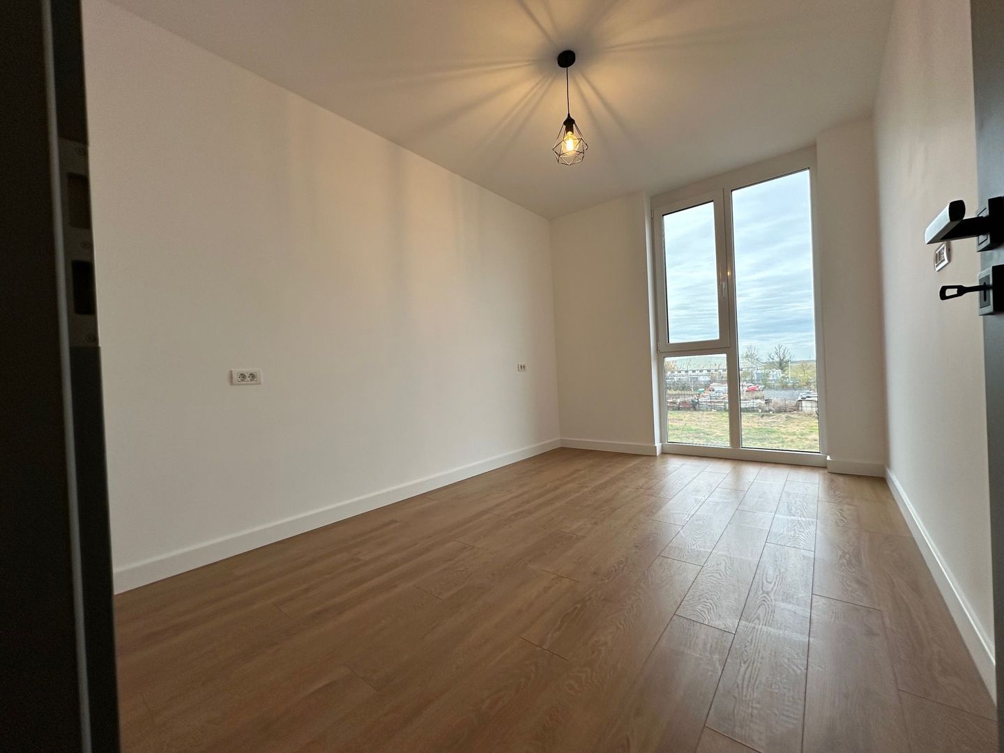 Apartament 2 camere bloc nou Torontalului / parcare subteran - Poză 12