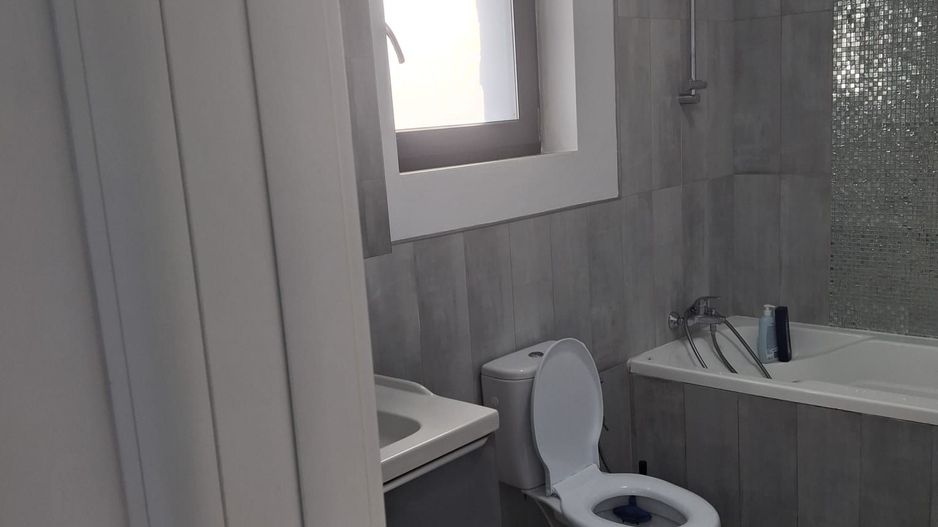 Casa  parter +1 etaj si pod in zona Prelungirea Ferentari - Zetarilor - Poză 10
