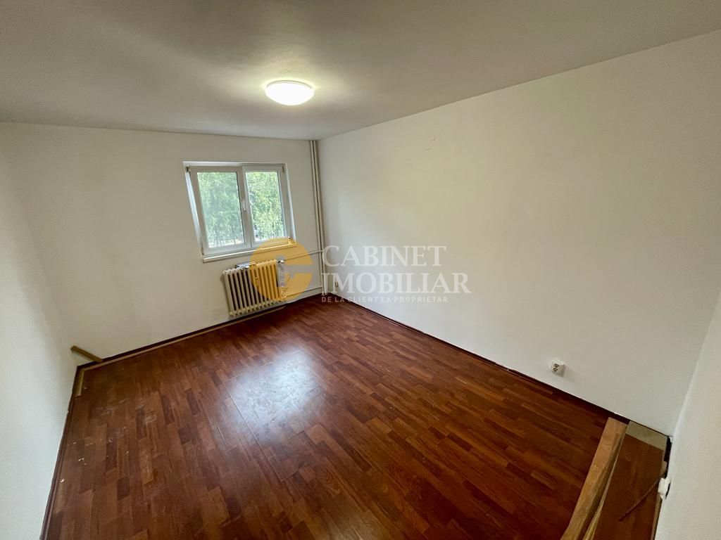 Apartament cu 3 camere - Etaj 1 - Bloc Fara Risc - Podu Ros - Poză 3
