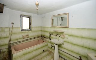 Casa cu teren generos - 4696 mp Apa Sarata - Campulung !! - Poză 39
