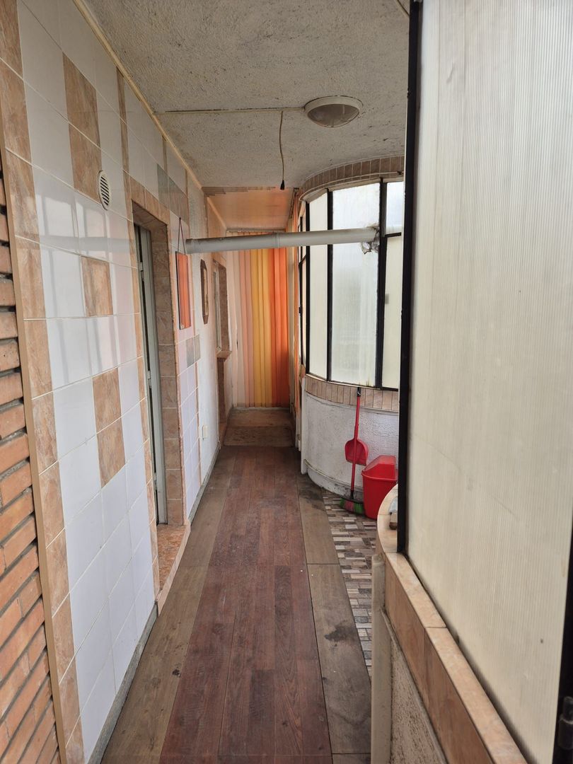 Apartament 2 camere decomandat, central - Poză 9