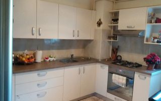 4 camere  etaj 1 zona Turist-Sagului - Poză 1