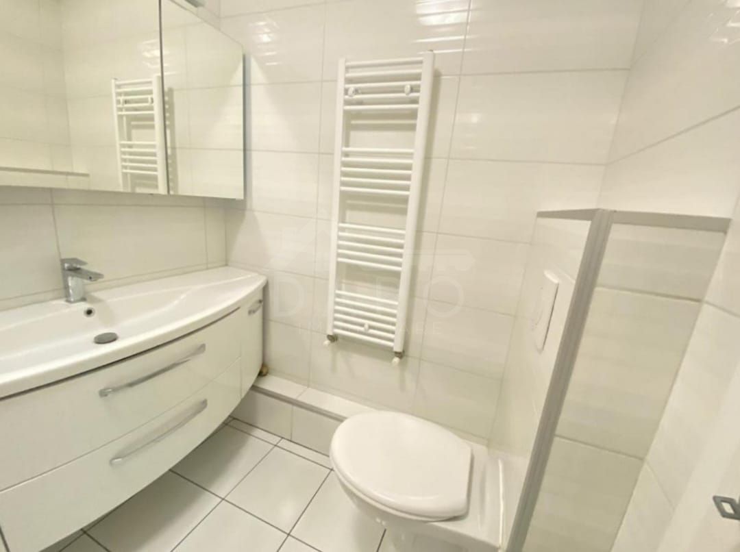 INCHIRIEZ APARTAMENT 3 CAMERE COLORS RESIDENCE - Poză 6