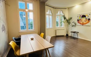 Apartament elegant 4 camere| Gata de mutare | Vila interbelica - Poză 2