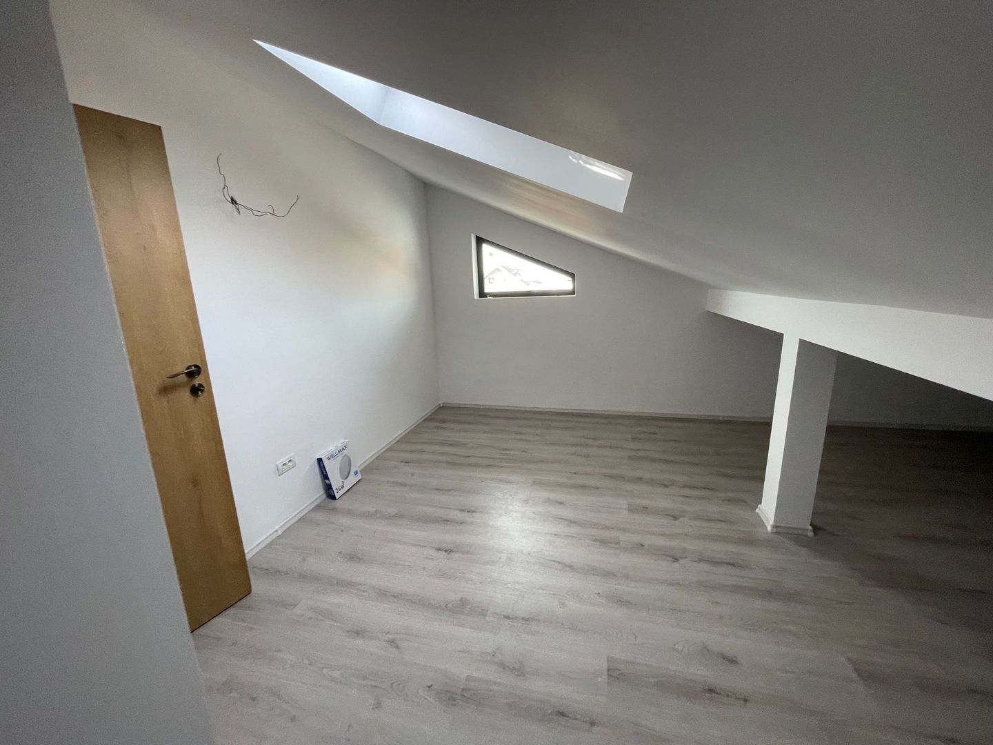 Vila Otopeni P+1+M, zona linistita, 0%COMISION - Poză 9