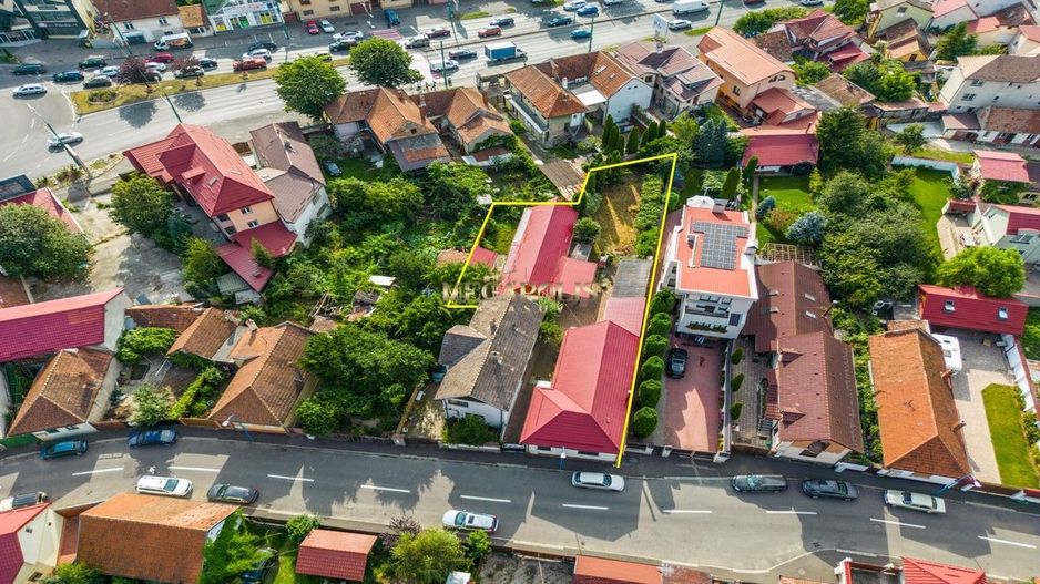 2 Case intr-o Curte/Zona Ultracentrala/Pretabil activitati Comerciale - Poză 1