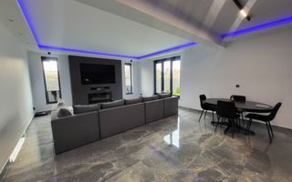 Agigea - Casa  deosebita cu piscina, mobilata si utilata complet. - Poză 3