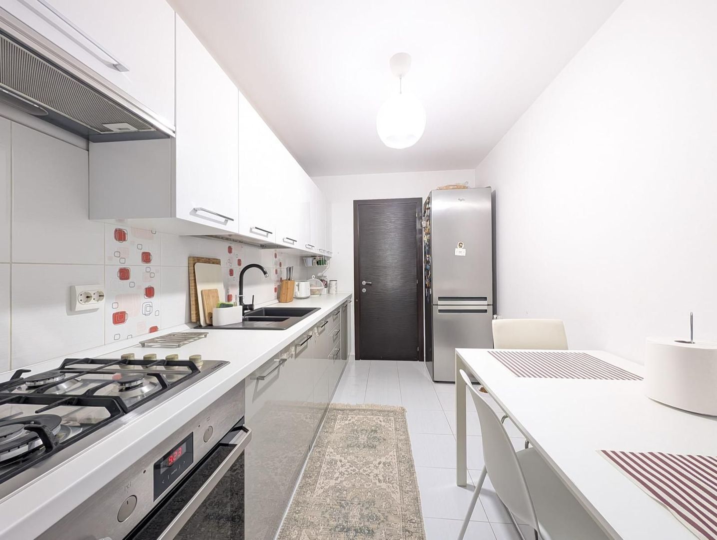 Camin impecabil | Centrala proprie | Mobilat integral - Poză 9