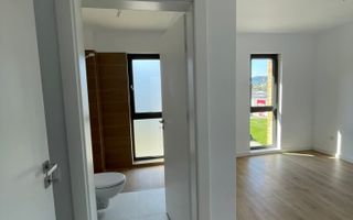 Apartament de vanzare - 3 camere + terasă 300 mp | Calea Moldovei - Poză 12