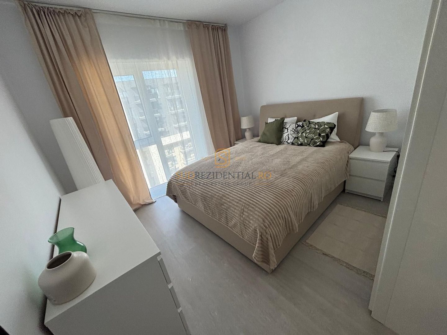 De închiriat apartament 2 camere,The Grand Kristal Residence, Sector 4 - Poză 3