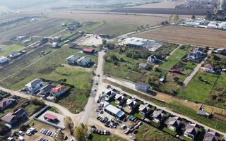 De vanzare 4500 mp Teren Miroslava deschidere la strada principala - Poză 4