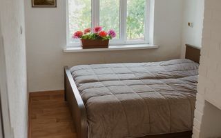 Proprietate cu casă, teren, sere și sistem de irigare – 15 min de Orhei - Poză 9