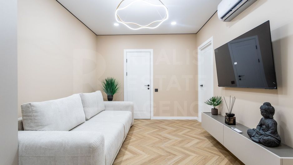 Vânzare, apartament, 2 camere, strada Cornești, Rîșcani - Poză 1