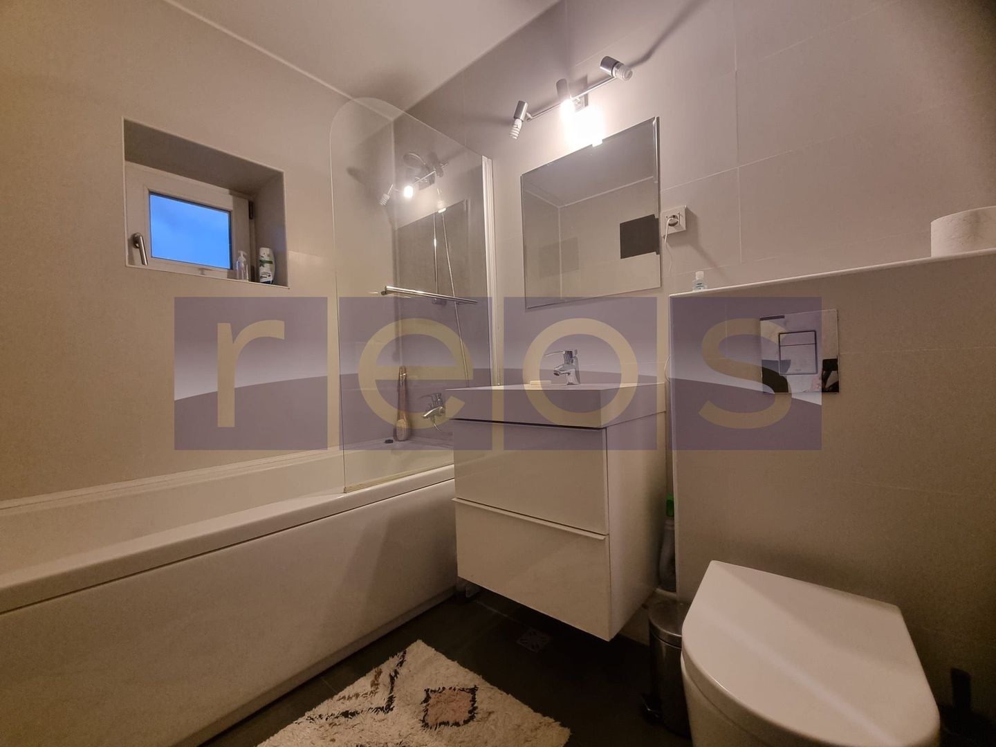 VANZARE- 2 CAMERE- TIMPURI NOI-METROU - Poză 10