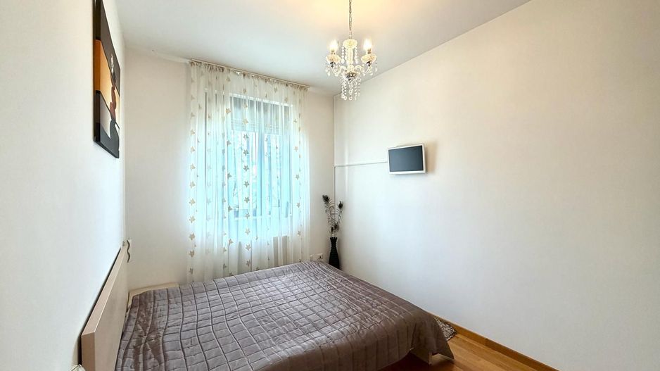 Apartament 3 camere - etaj 1 - mobilat - Dumbravita - Poză 8