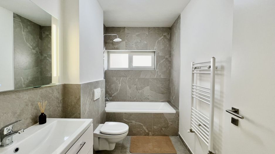 Penthouse 4 camere, 2 băi, finisat la cheie, orientare SUD - întabulat - Poză 16