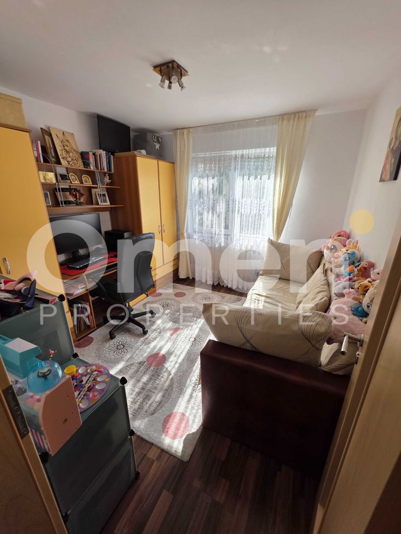 Apartament cu 3 camere, etaj intermediar, cu garaj, zona Spital Judetean - Poză 6