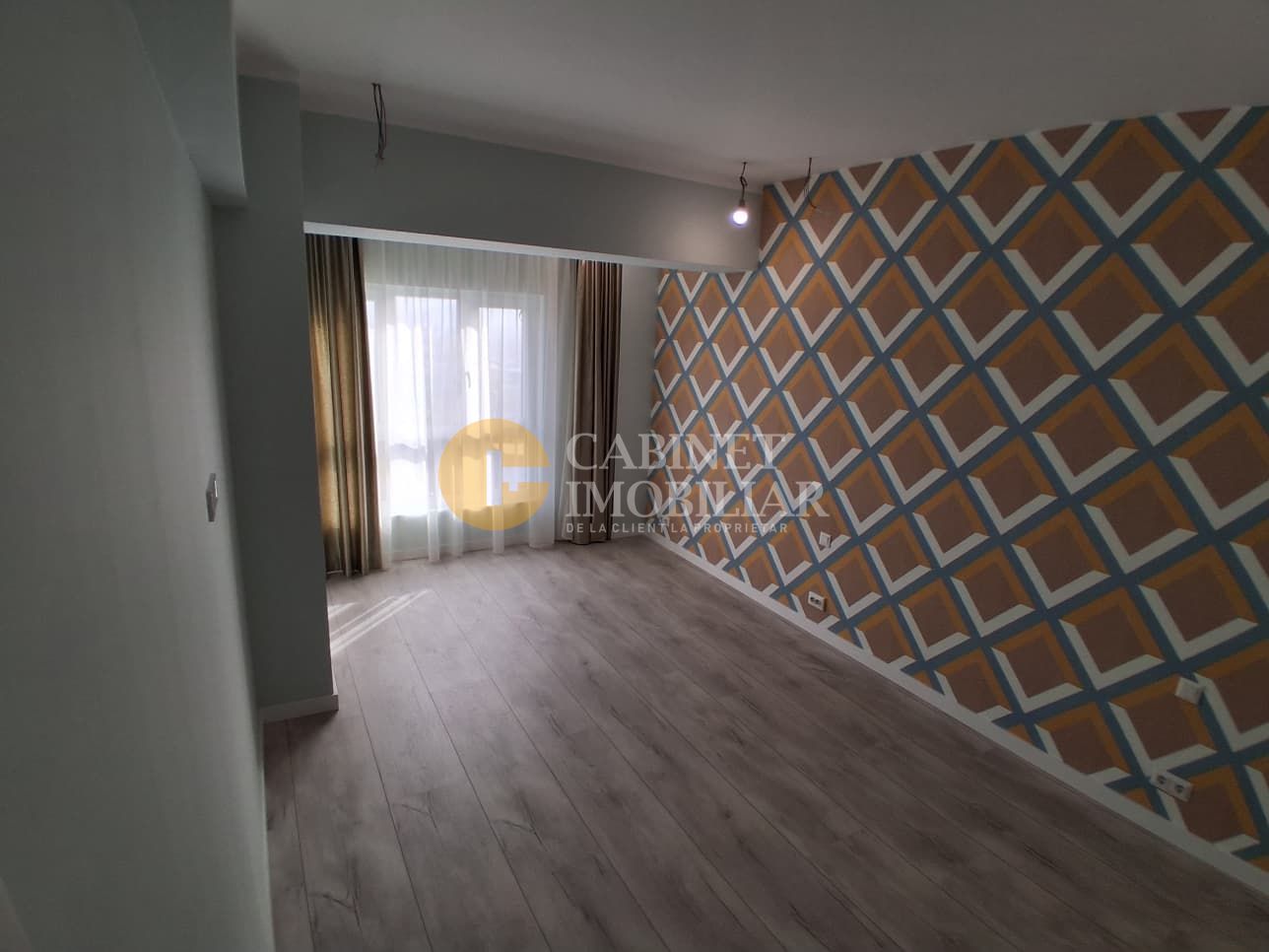 Apartament 4 camere, 2 bai, zona Tatarasi - Iasi - Poză 3