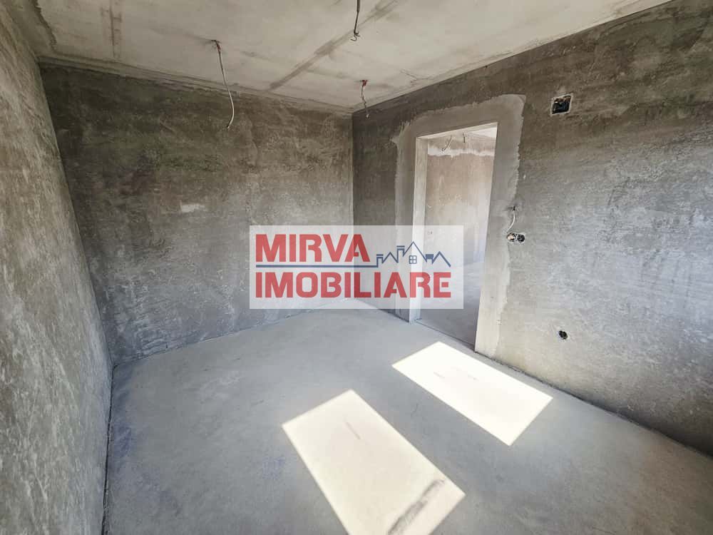 🏡 Vilă luminoasă, 4 camere, cu teren generos – Com. Plopu - Poză 42