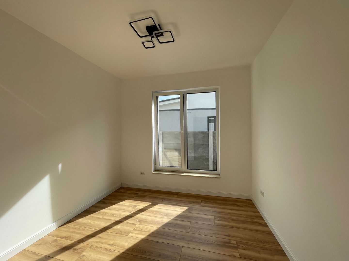 Duplex Parter-4 camere-SUPER POZITIE-Giarmata-Vii - Poză 5