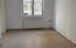 Vindem apartament 2 camere ultracentral - Poză 8
