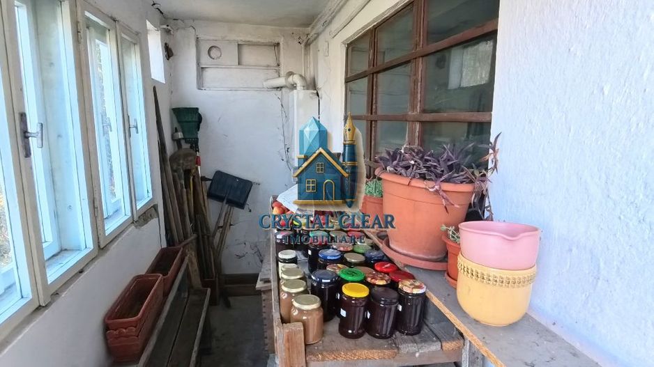 Două case în curte comună, 6 camere + 385 teren - zona semicentrală - Poză 10