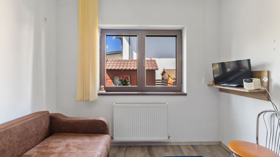 Apartament 2 camere de vânzare – Sanpetru, parter, curte proprie - Poză 6