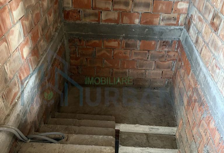 Casă de vânzare în sat Vânători, comuna Popricani – 3 dormitoare, 2 băi, terasă, 100 mp utili, teren 750 mp - Poză 6
