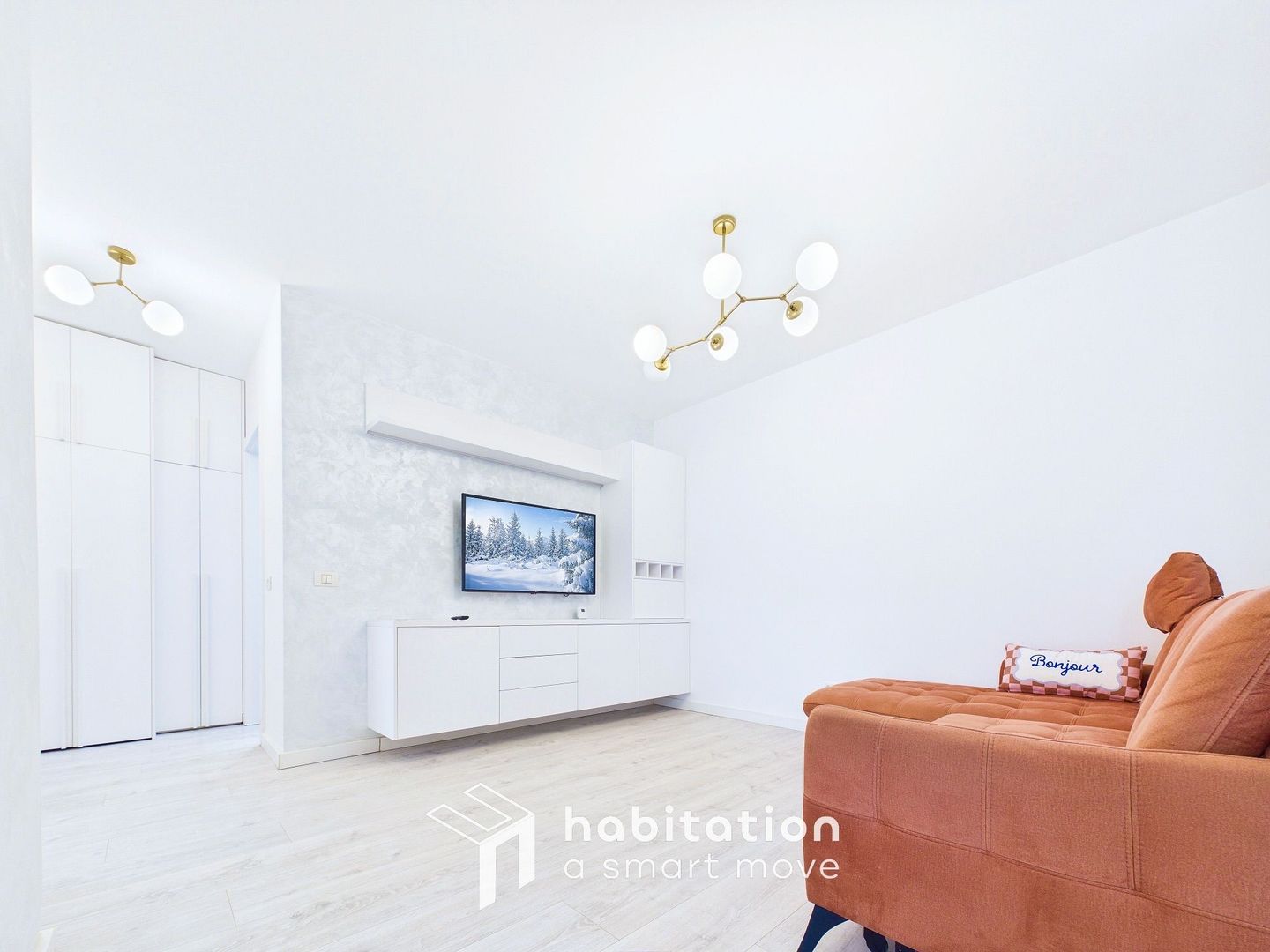 Apartament 2 camere, elegant si luminos, Central - 7 minute de Unirii - Poză 3