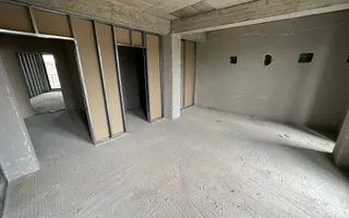 Cladire de birouri  Central pretabil activități medicale - Poză 14
