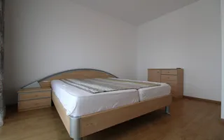Buziasului, 3 camere + 2 bai, centrala proprie - Poză 13