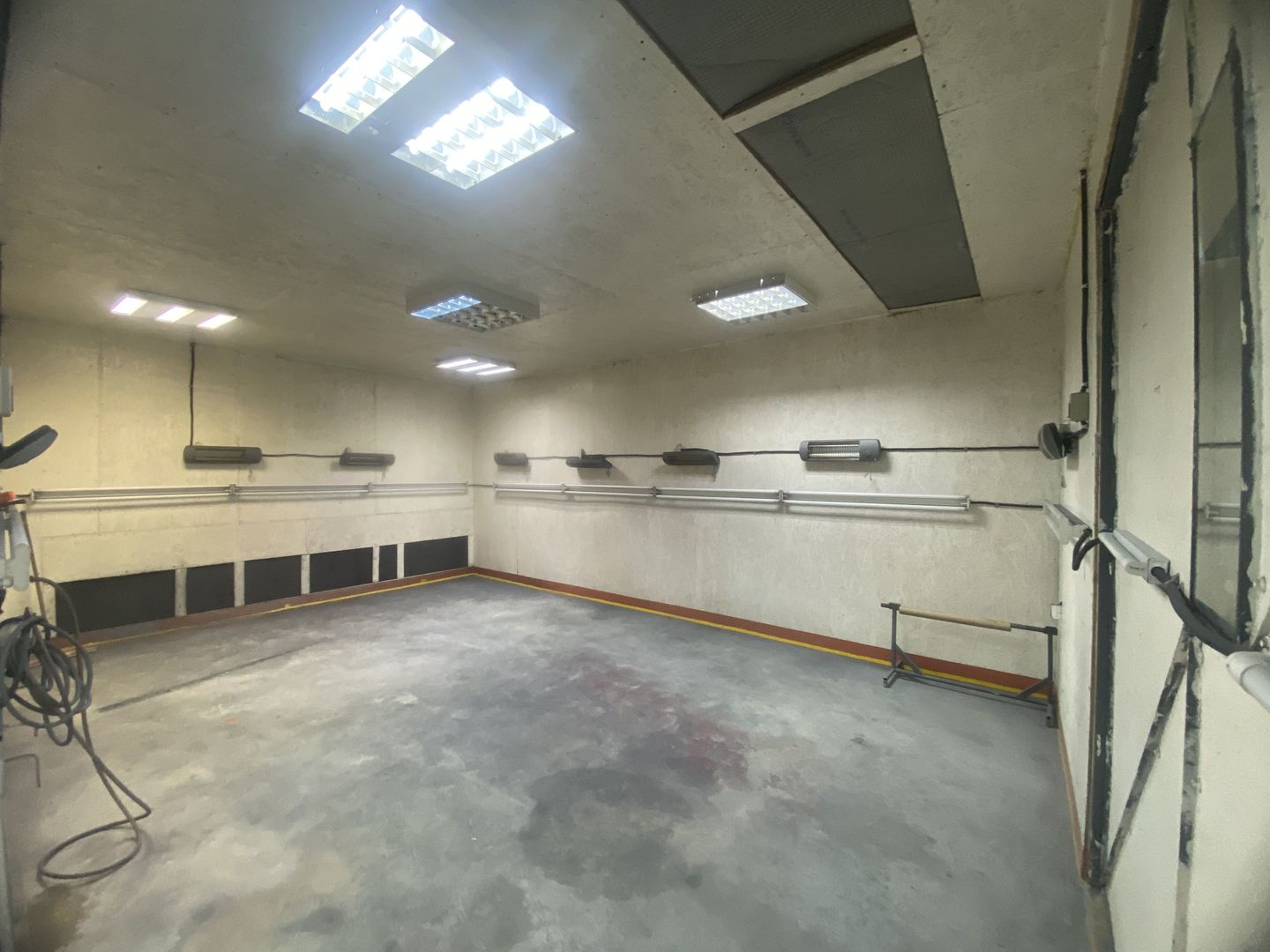 Oportunitate investitie! Vanzare spatiu comercial-Targoviste - Poză 1