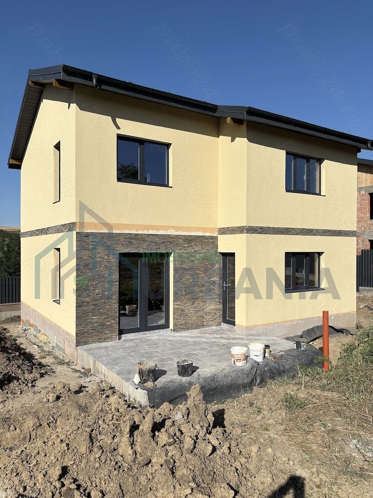 Casă de vânzare în Vânători, finisaje la alb, utilități incluse - Poză 3