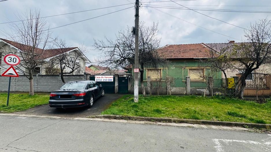 Casa de vânzare 3 camere, 2 intrări, acces auto în curte Gradiste Arad - Poză 3