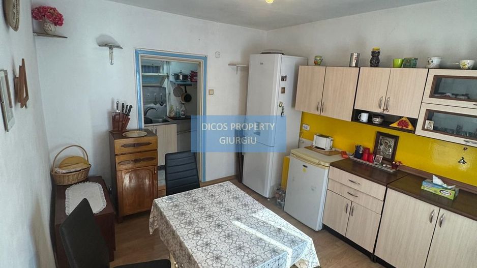 Casă cu garaj și anexe, teren 397 mp – Șoseaua Bălănoaiei - Poză 6