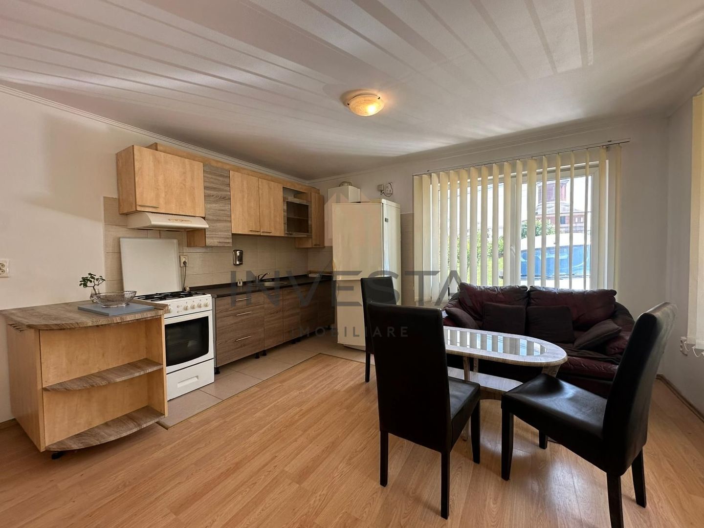 Apartament 3 camere cu terasa de 24 de metri in vila in Buna Ziua ! - Poză 2